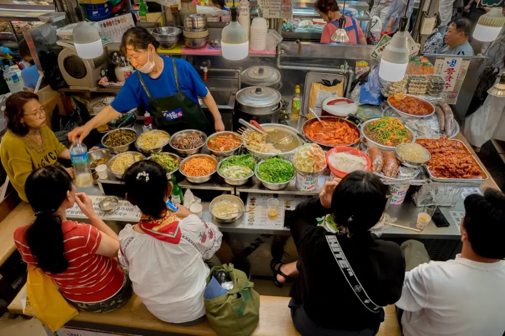 Stand de nourriture au Marché de Gwangjang