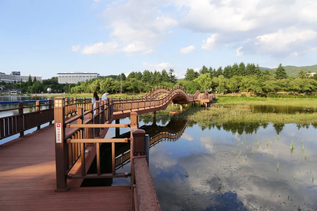 Pont Lac Bomun