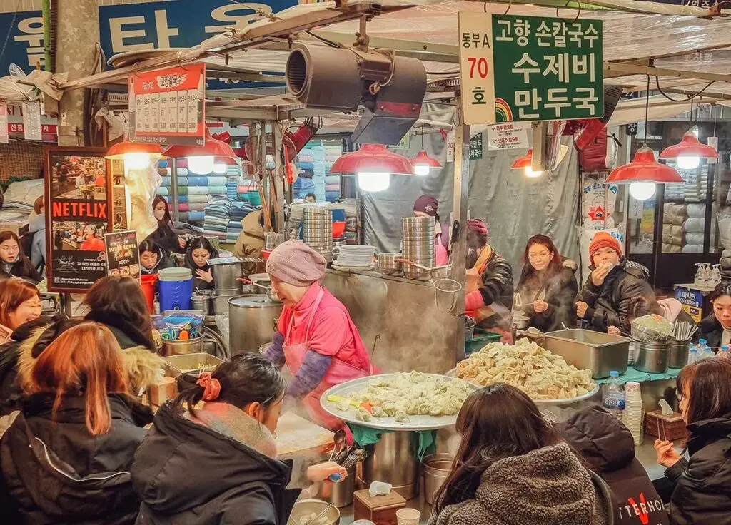 Stand du Marché de Gwangjang de la mamie qui est passée sur Netflix