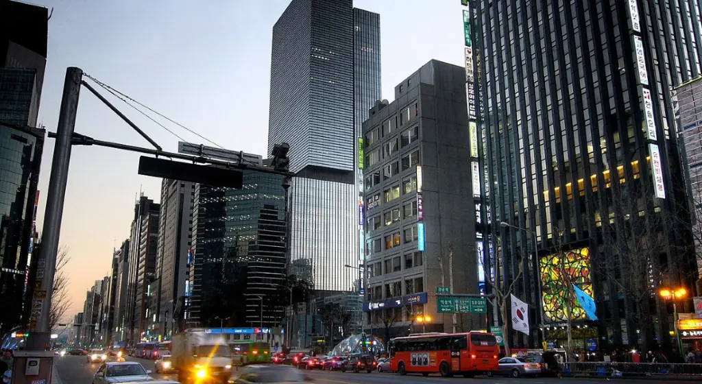 Boulevard du quartier de Gangnam