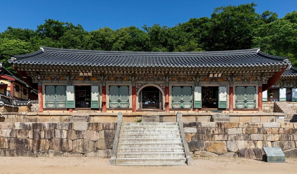 Long bâtiment du site Beomeosa de Busan