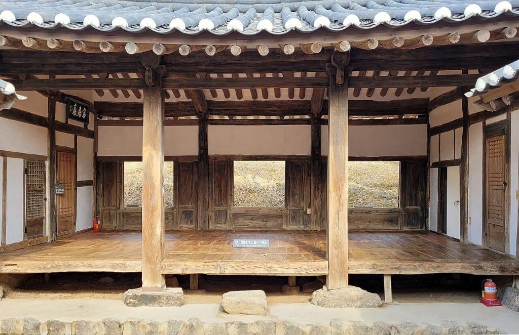 Intérieur d'une maison du Village de Yandgong